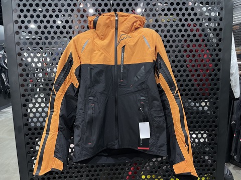 オレンジなアメニタジャケット入荷!:KUSHITANI三鷹店 オレンジなアメニタジャケット入荷!:KUSHITANI三鷹店