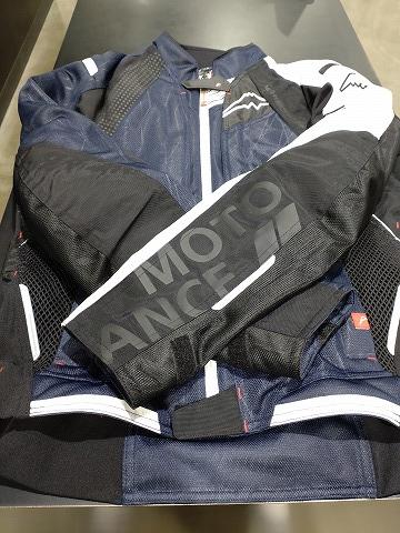 エアーコンテンドジャケットを大解剖！：KUSHITANI三鷹店 | KUSHITANI