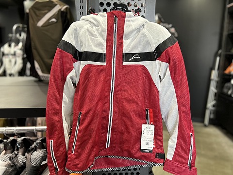 昨年モデルのフルメッシュパーカージャケット:KUSHITANI三鷹店 昨年モデルのフルメッシュパーカージャケット:KUSHITANI三鷹店