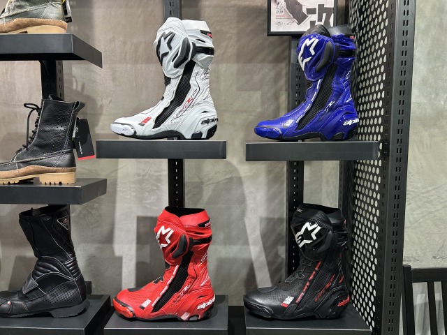 SUPER TECH R 再入荷しております:KUSHITANI 三鷹店 SUPER TECH R 再入荷しております:KUSHITANI 三鷹店