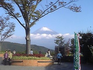 ああ勇壮なるわが国富士