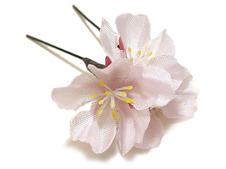 小さな桜の髪飾り 簡単 造花のuピンの作り方４ きみごろも絵日記