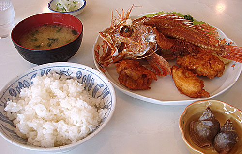 @たまや食堂1