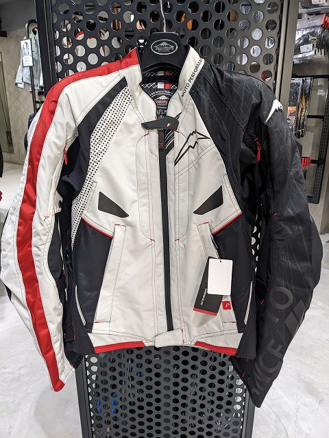 クシタニ K-2435コンテンドジャケット グレー XL 2025 新商品 K-2435ｺﾝﾃﾝﾄﾞｼﾞｬｹｯﾄ！！♪ ：KUSHITANI福岡店