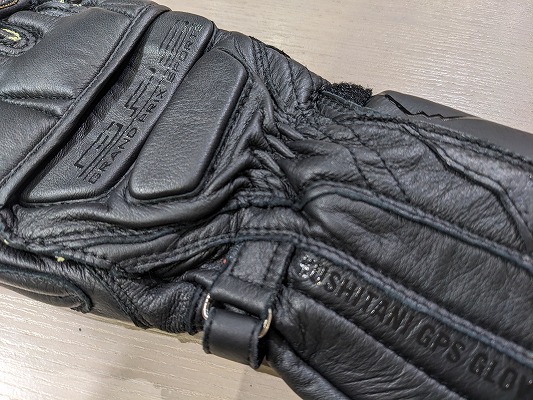 NEWモデル！！ ソリッドGPSグローブIV入荷！！ ：KUSHITANI江戸川店