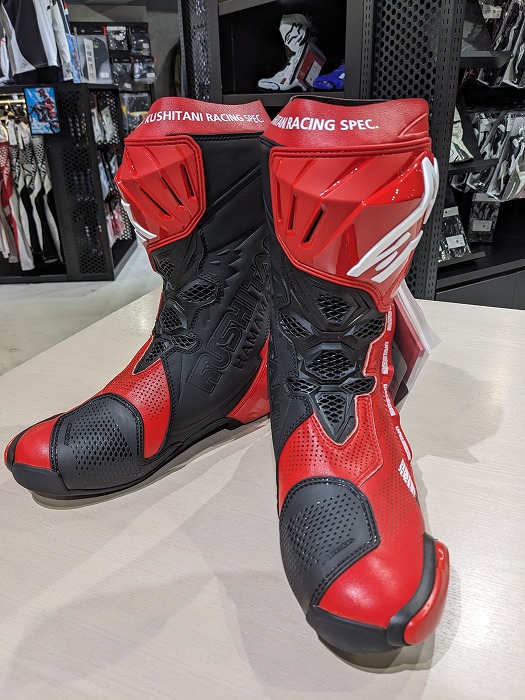 Alpinestars SUPERTECH-R2 × ProtoCore Leather Model 遂に入荷です