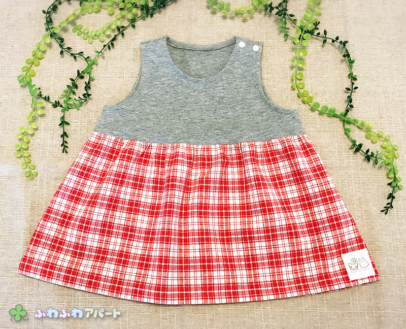 ベビー服 赤チェック柄