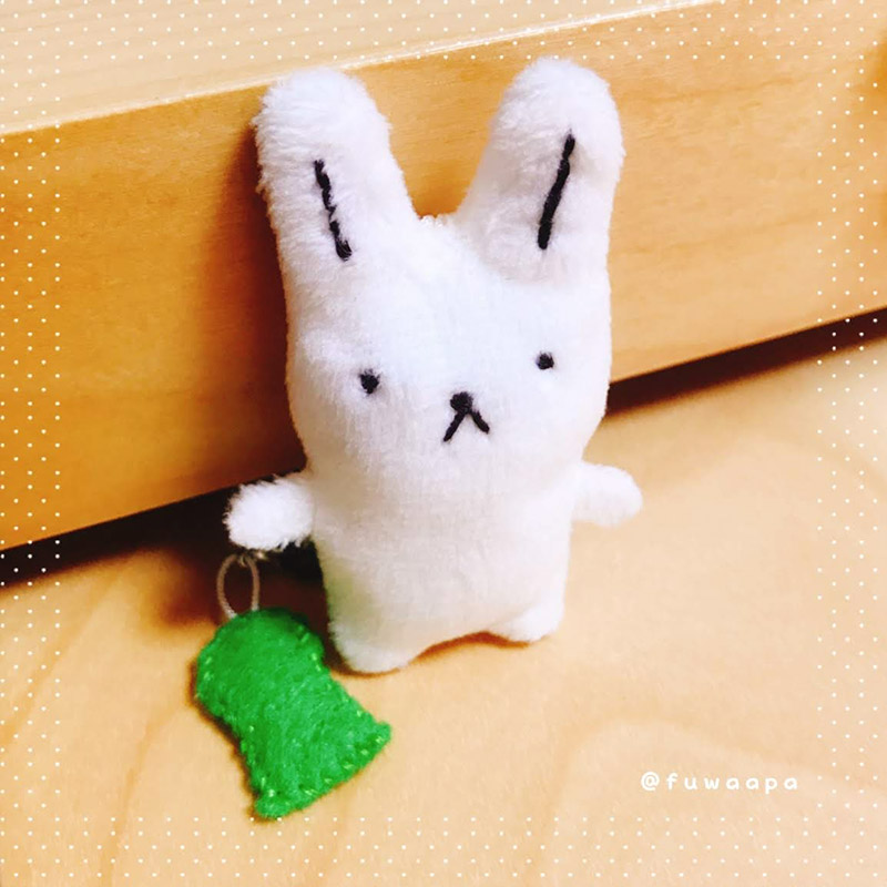 まな板うさぎプチマスコットチャーム(古墳)