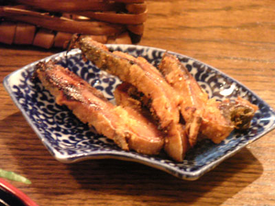 この塩辛さが酒を進めます
