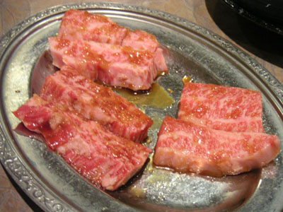 カルビはご飯とチシャで