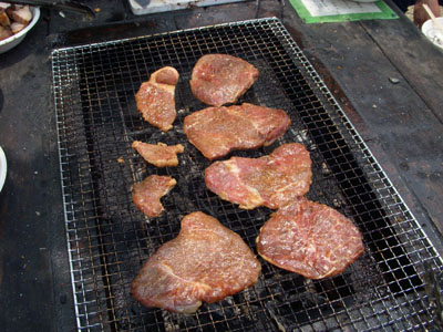 トウガラシはウデの肉