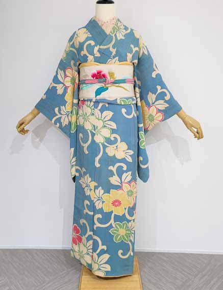 縦縞にウサギと桜の花の小紋 着物 | lionsac.pe