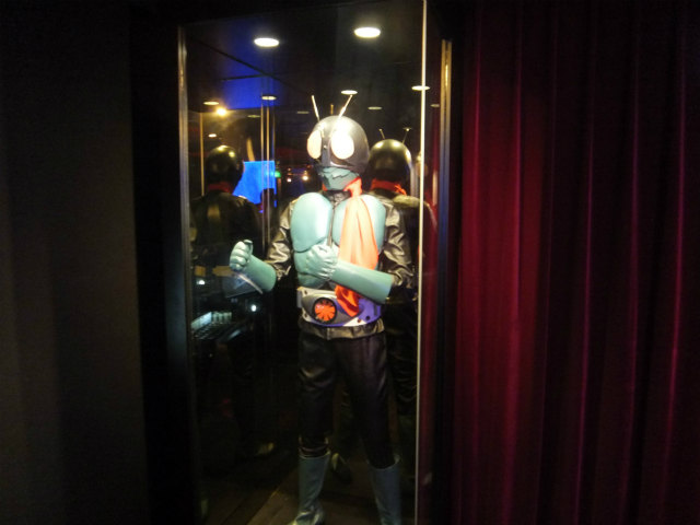 池袋仮面ライダー2.jpg
