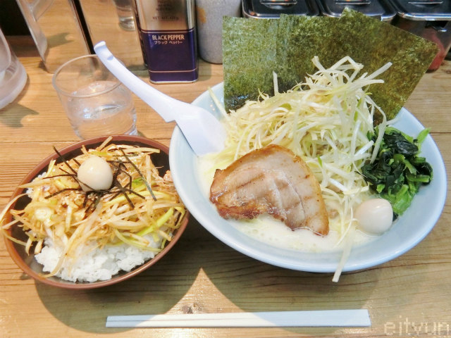 家系】 魂心家 - こんしんや - 大和店 ｜ ネギラーメン 大盛 ネギ丼