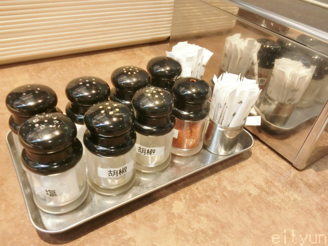 テキサスステーキ@店内~WM.jpg
