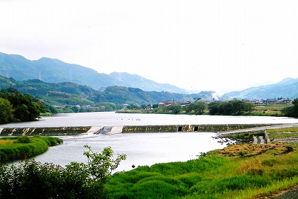 大石堰