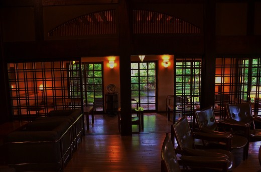 Tans Bar 山荘 無量塔