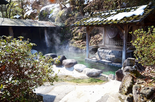 宝泉寺共同浴場 石櫃の湯