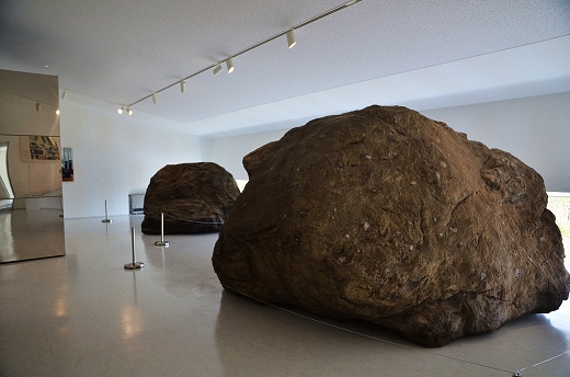 岡本陸郎美術館