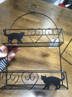 これはこれからニャンコのアクセサリーなどを作ってニャンフェスの際に使おうと思います。 ピアスとかブレスレットとかペンダント作ろうと思います。