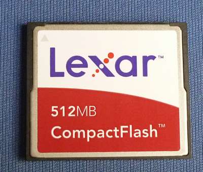 レクサー 512MB CF