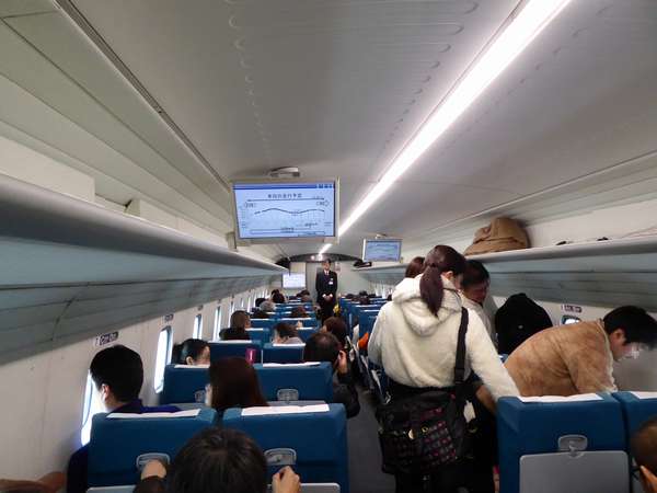 車内は秋田新幹線?程度