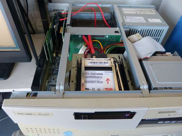 PC9821Ra20 SanDiskSSD ガチャポンパッ