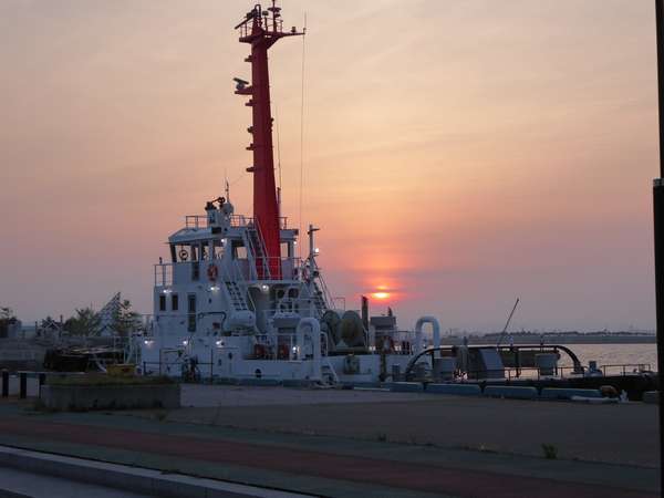 02 青森中央埠頭の夕日