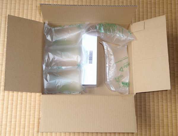 アマゾンの箱には入ってましたが、梱包が全く素人