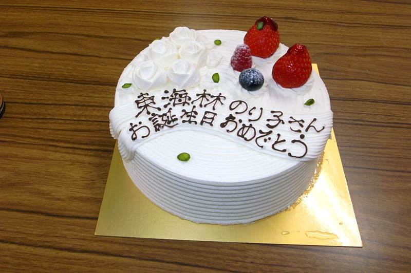 赤坂 しろたえ のケーキ 48latte