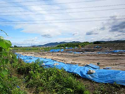 発掘現場15年6月28日