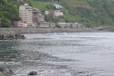漁港からの北川温泉街