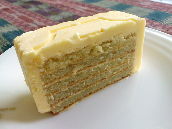 エシレのバターケーキ Radiance 本店ブログ