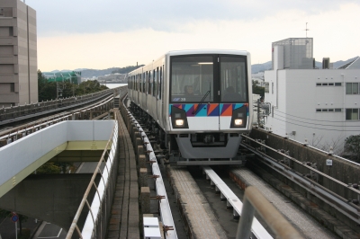 金沢シーサイドライン1000型の勇姿を振り返る | 日本の街並みと鉄道の