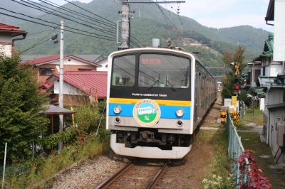 富士山麓電氣鐵道富士急行線に乗ろう～関東各社の往年の名車車両