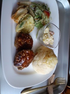 豆腐ハンバーグランチ