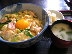 とり新の名代親子丼