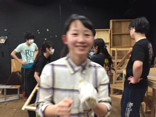 な 天野 は