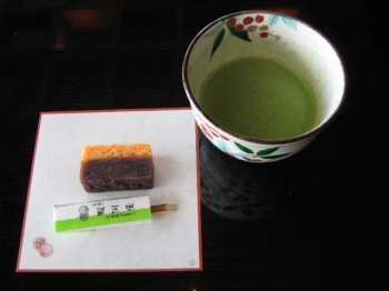 抹茶とお菓子