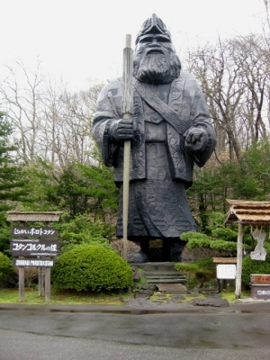 コタンコルクルの像