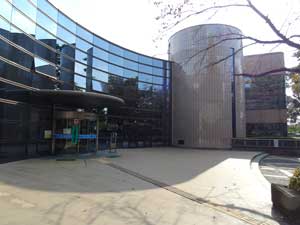 小金井市総合体育館ランニング走路01