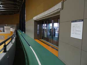 小金井市総合体育館ランニング走路03