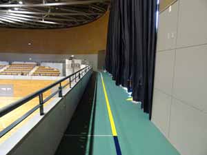 小金井市総合体育館ランニング走路04