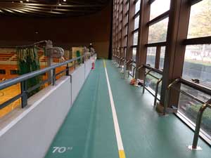 小金井市総合体育館ランニング走路06