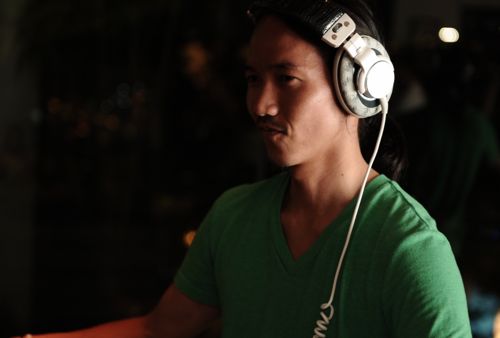 DJ Viva。クールでクレバー、大人なプレイ。
