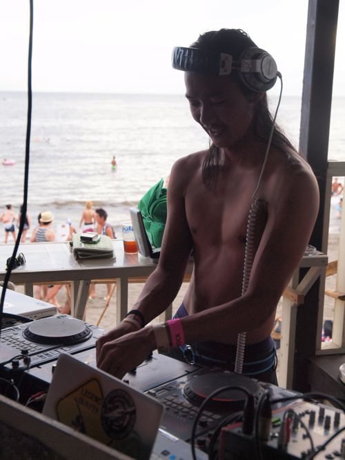 DJ Viva is playing!!!