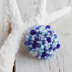 ビーズブローチ ハンドメイド