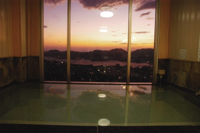 本館展望浴場夕景