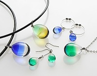 稲葉真奈美*グラデーションドロップ・ネックレス/ピアス/イヤリング