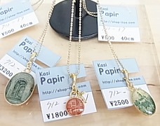 kasi*アンティーク切手のネックレス1